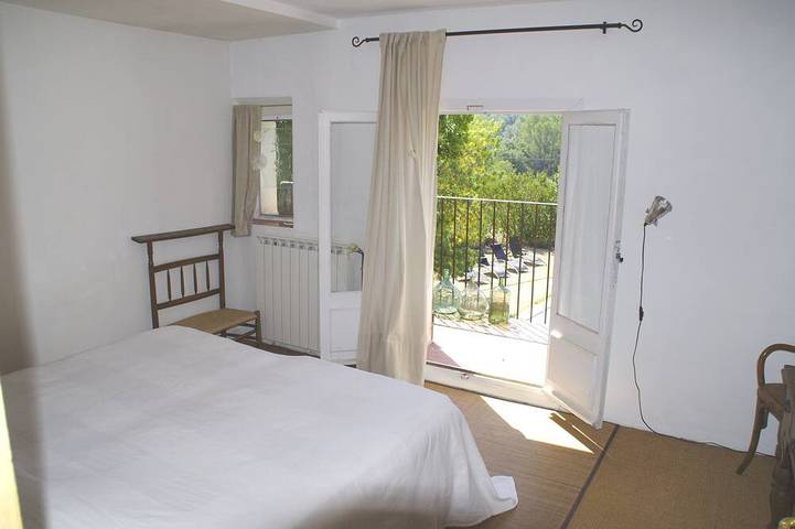 Location de vacances pour 12 personnes, avec jardin à Villecroze - 2