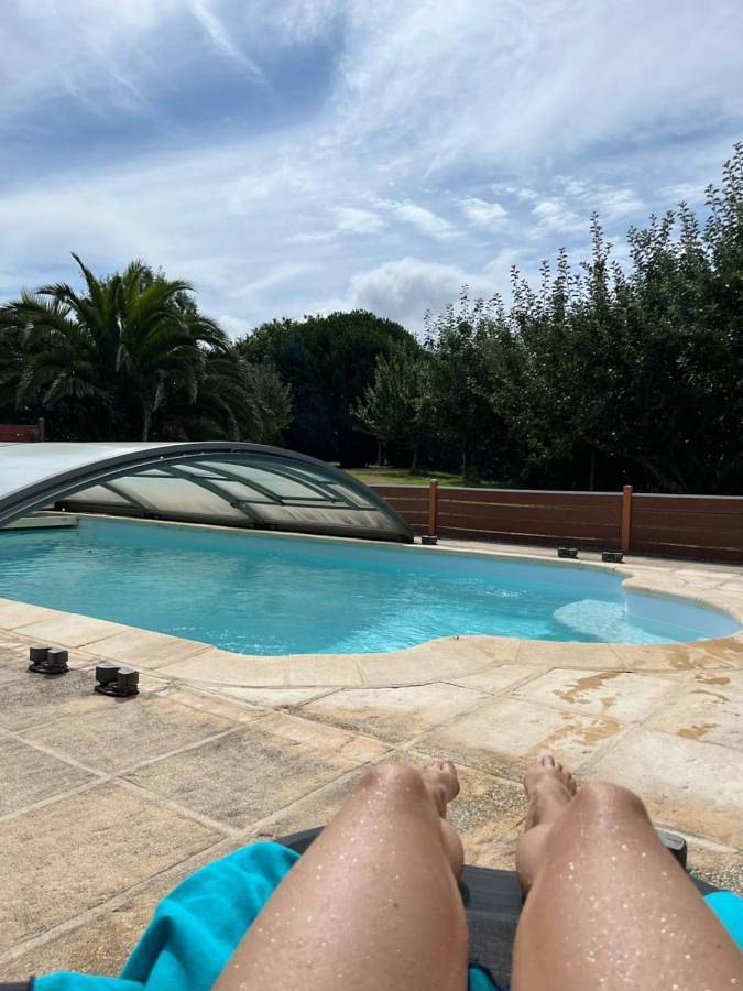 Location de vacances pour 4 personnes, avec jardin ainsi que piscine et sauna à Poullan-sur-Mer - 4