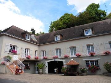 Gîte pour 8 personnes, avec balcon à Limeray