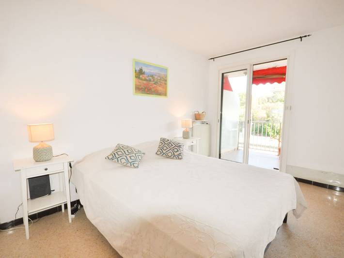 Gîte pour 4 personnes, avec terrasse à Cavalaire-sur-Mer - 2