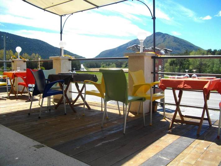 Hôtel pour 2 personnes, avec terrasse ainsi que jardin et vue, animaux acceptés à Séranon - 3