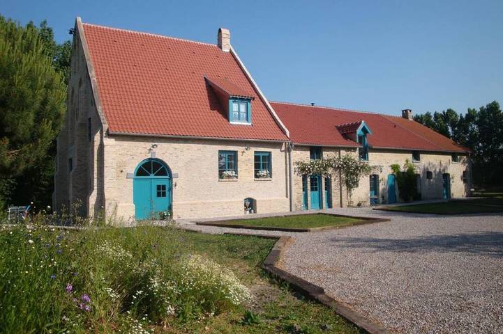 Gîte pour 6 personnes, avec jardin à Quaëdypre