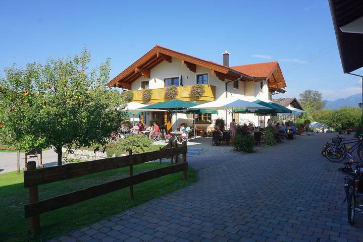 Bauernhof für 3 Personen, mit Terrasse und Garten sowie Seeblick in Bernau am Chiemsee