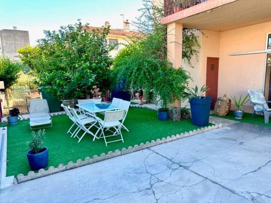 Appartement entier, Two-Bedroom Apartment in Saint-Laurent-de-la-Salanque, Côte d'Améthyste