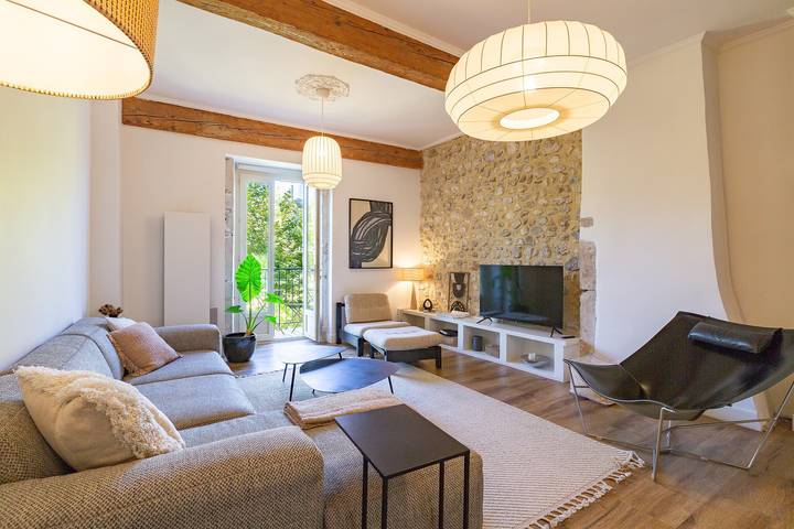 Apartamento entero, Apartamento 'Aux Portes Du Vercors' con vistas a la montaña, balcón y Wi-Fi in Pont-en-Royans, Parc naturel régional du Vercors