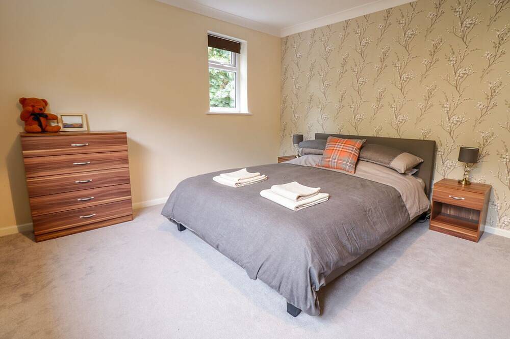Entire apartment, Tanglewood, family friendly, character holiday cottage in Rhos-On-Sea in Rhos on Sea, Conwy region