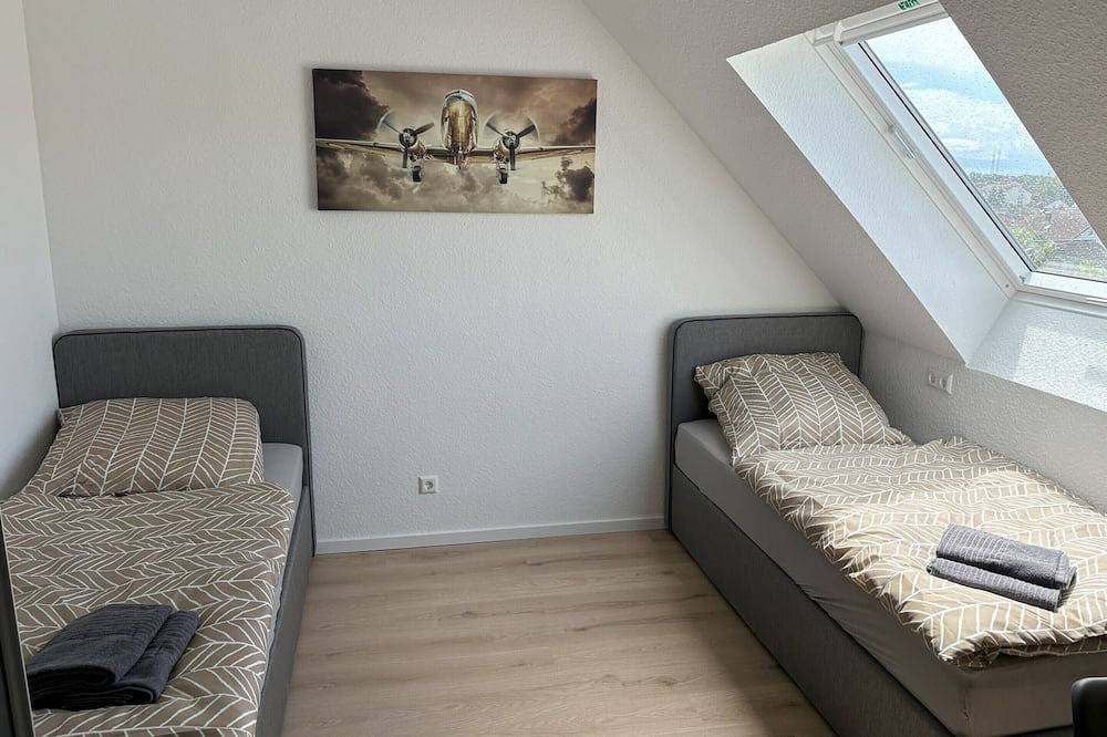 Ganze Wohnung, Apartment mit Küche und Badezimmer in Leimen, Rheinebene