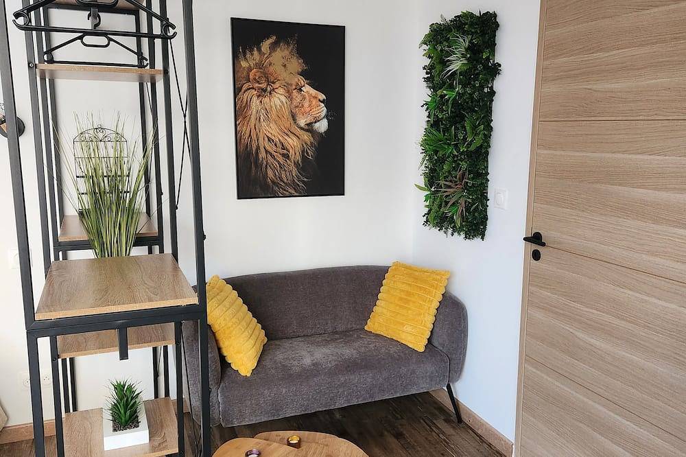 Cocon Pour 2 Avec Jacuzzi in Andilly, Región de La Rochelle