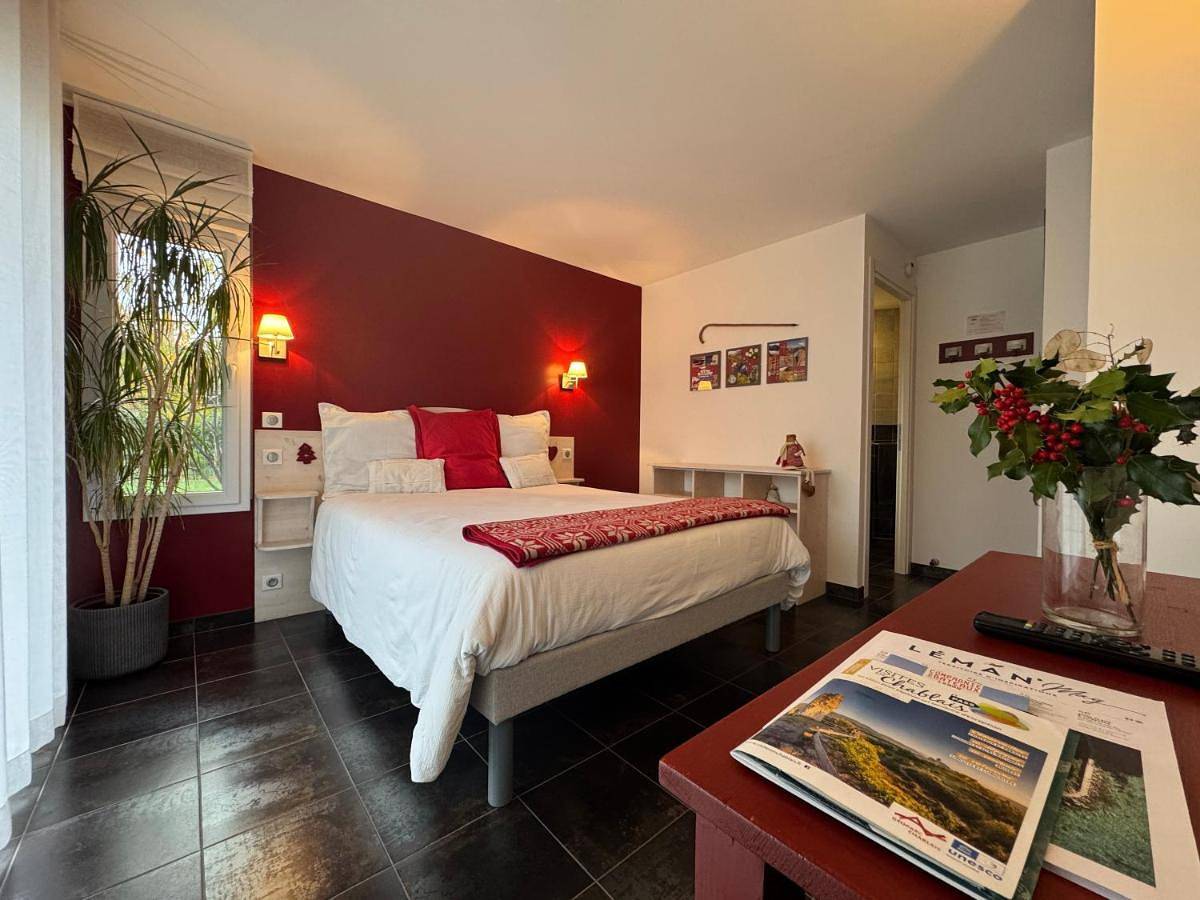 Double Room with Terrace in Armoy, Région de Thonon-les-Bains