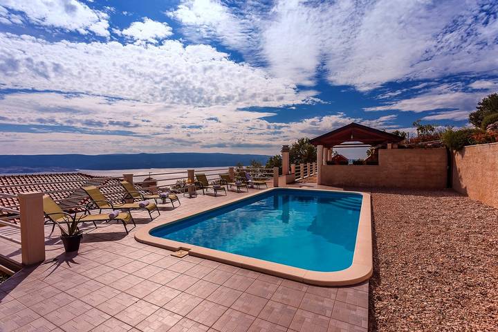 Ferienhaus mit Meerblick für 12 Personen, mit Pool und Meerblick sowie Garten, mit Haustier in Split-Dalmatien - 2