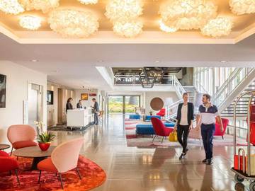 Hôtel pour 3 personnes, avec sauna ainsi que jardin et piscine à Le Pian-Médoc