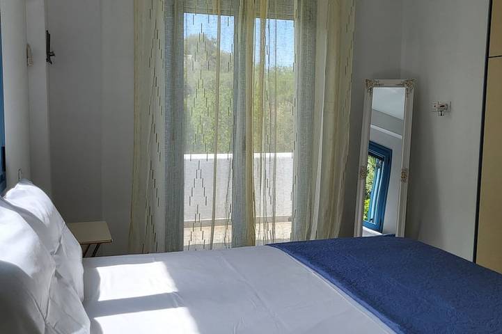 Villa Rahes,sea view,3 bedrooms,wifi,5min from the village,low prices in Glossa, Sporaden