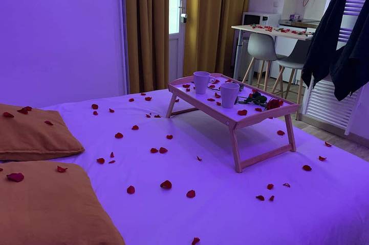 Appartement entier, Appartement Sauna & Spa - Nahleo Scandinave in Dole, Jura