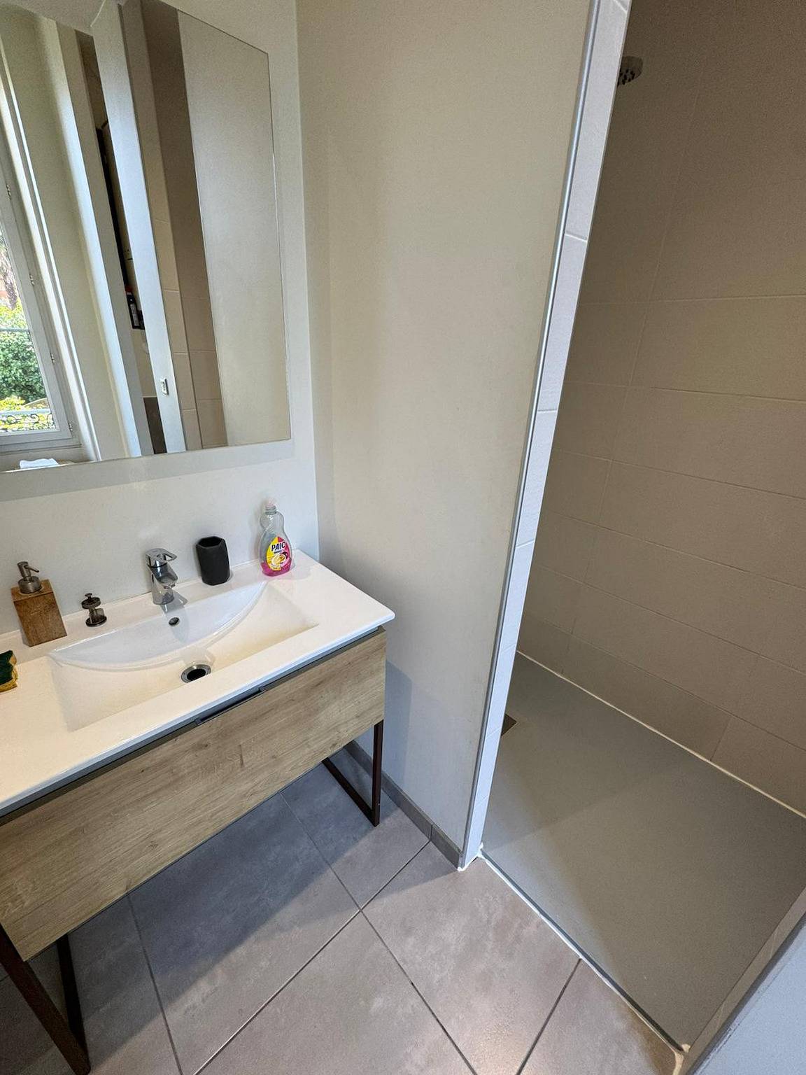 Entire studio, Studio for 2 people with garden in Brive-la-Gaillarde, Brive-la-Gaillarde region