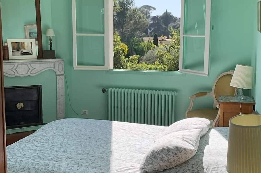 Belle villa dans Cannes jardin et piscine privés  800 m Croisette in Cannes, Côte méditerranéenne (France)
