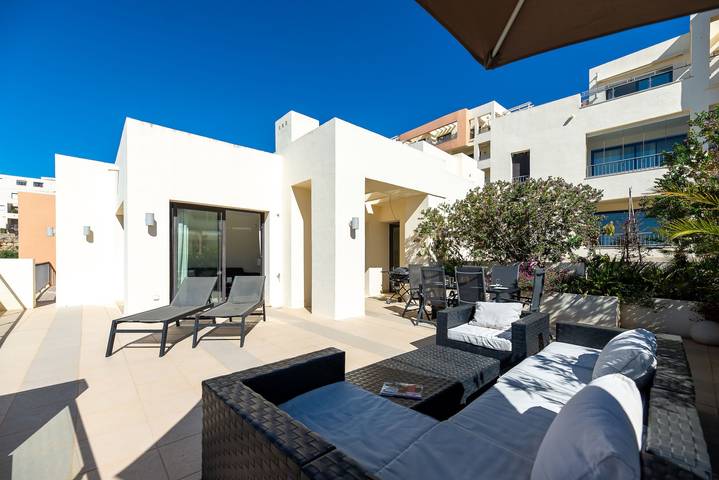 Holiday Home "Marbella Luxury Penthouse" with 3 Pools, Garden & Wi-Fi in Samara Resort, Marbella