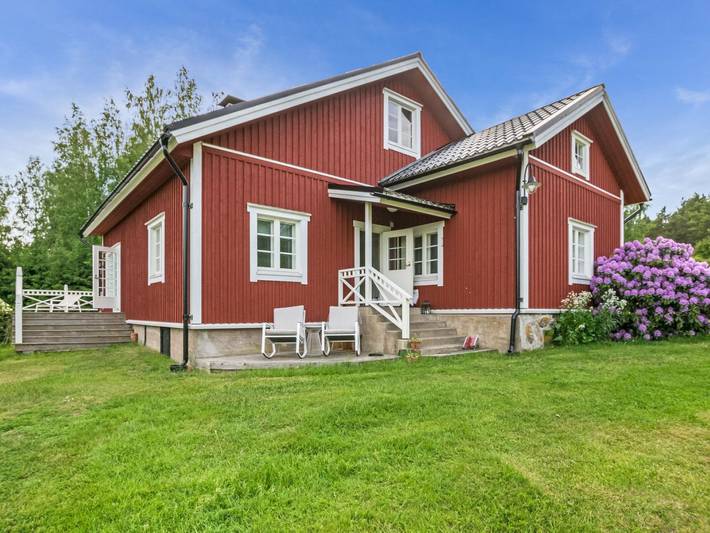 Villa nennebo in Särkisalo, Eigentliches Finnland