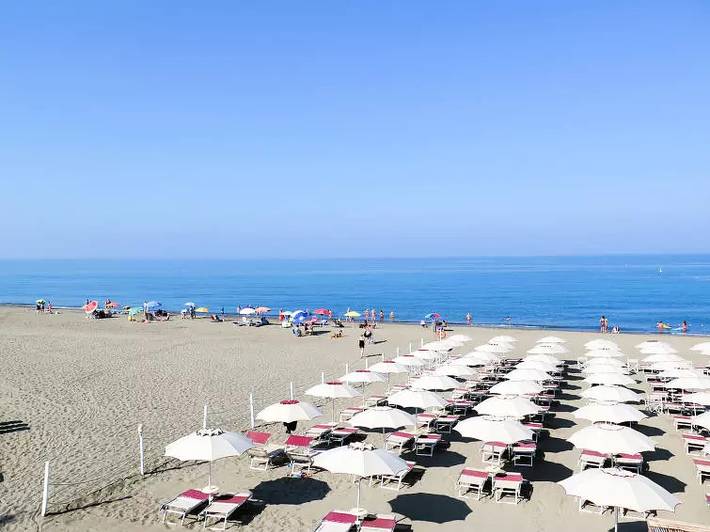 Ferienwohnung für 4 Personen, mit Pool und Garten in Marina di Bibbona