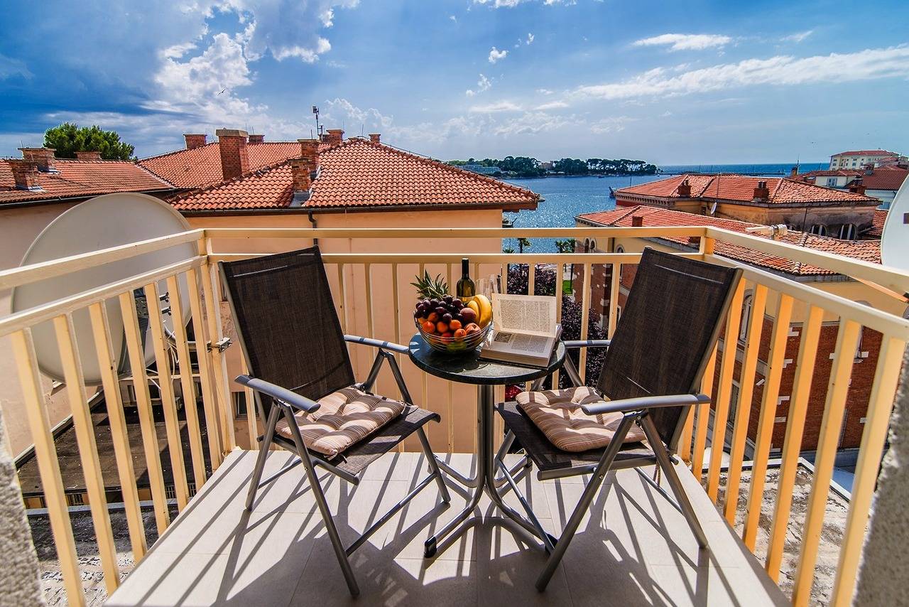 Ganze Wohnung, Ferienwohnung Vesna mit Meerblick in Poreč, Grad Poreč