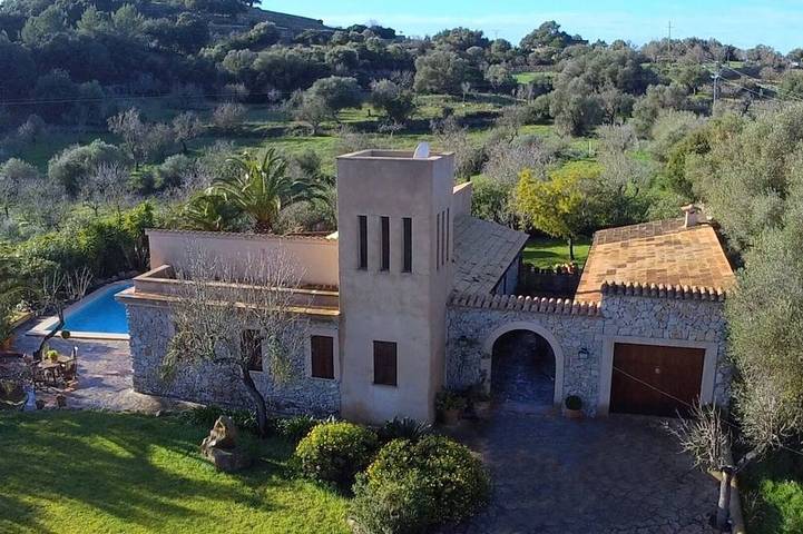 Finca für 6 Personen, mit Garten und Terrasse in Artà