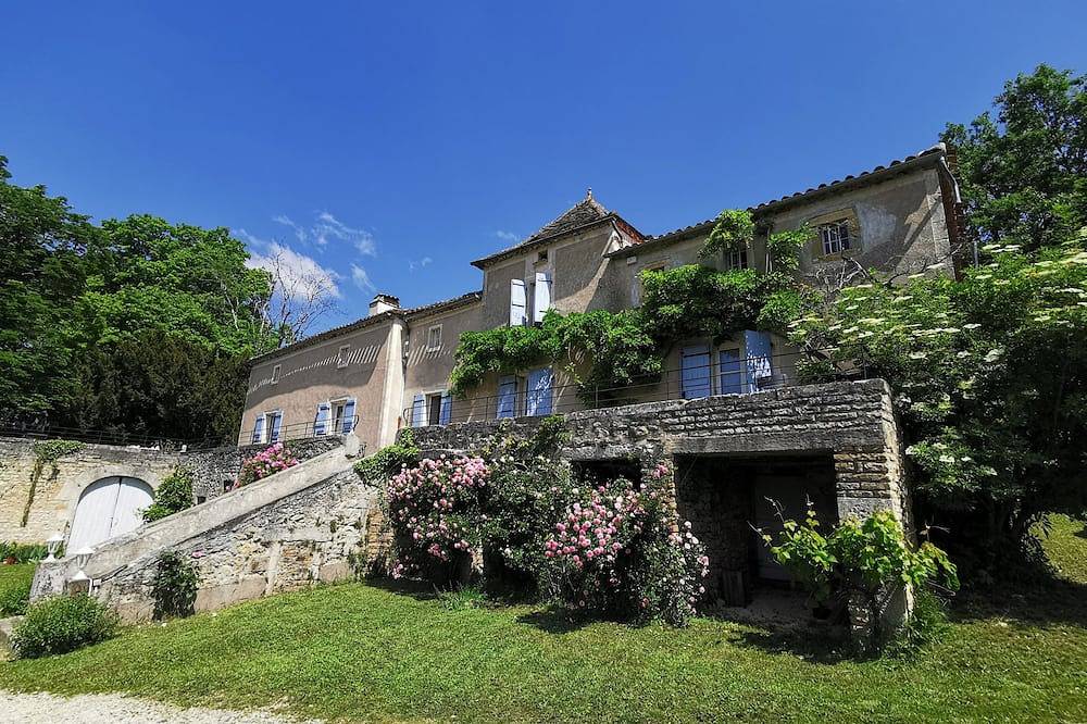 Domaine de l'Ameillée, authentique quercynoise au coeur du Périgord blanc in Puy-l'Évêque, Quercy