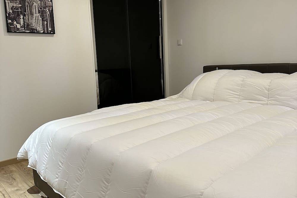 Emplacement Fabuleux, A 1 min Gare et 5m Musée, Restaurant et Centre Commercial in Metz, Metz-Campagne