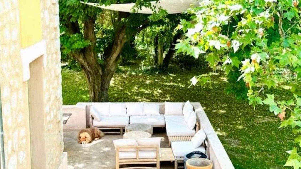 Entire holiday apartment, Ferienwohnung für 9 Personen (280 m²) in Le Thor in Le Thor, Vaucluse