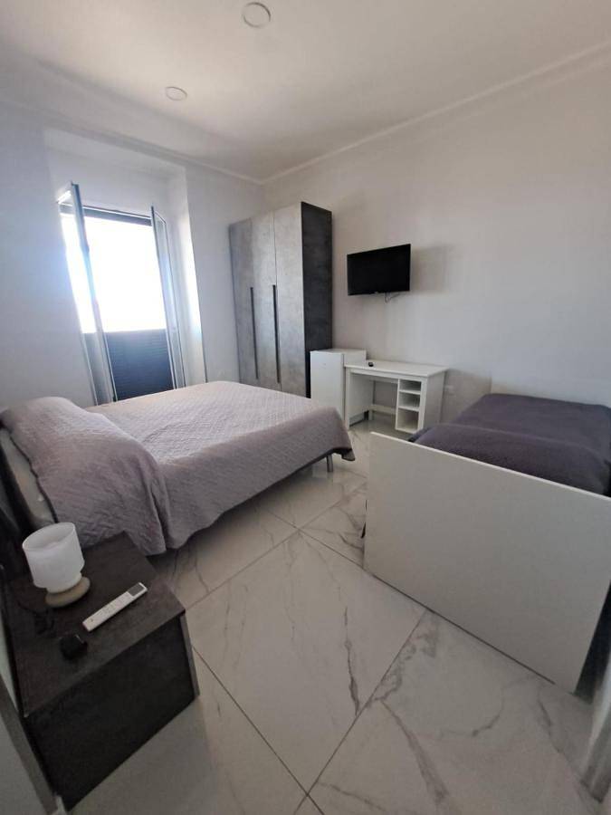 Gîte pour 2 personnes, avec terrasse ainsi que jardin et piscine dans Maddaloni - 2