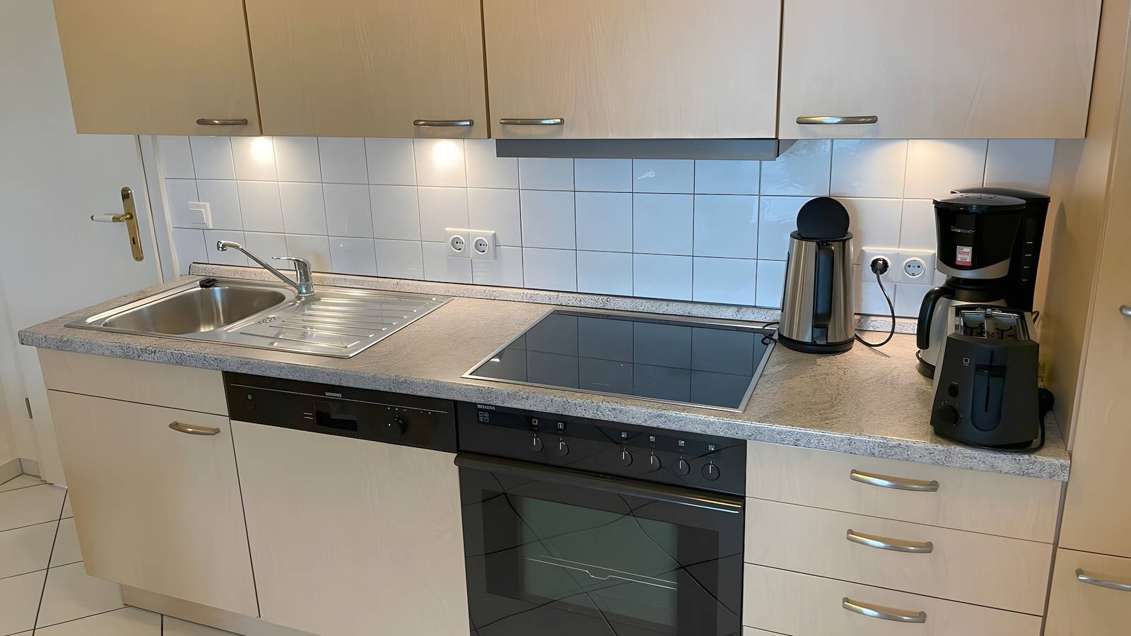 Ganze Wohnung, Apartment 'Stefanie - Bilder Alt' mit Balkon und Wlan in Zempin, Usedomer Norden