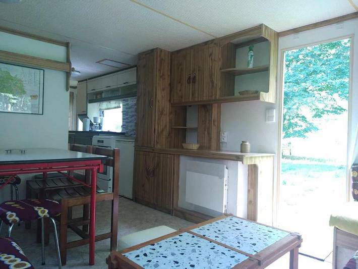 Location de vacances pour 6 personnes, avec terrasse et vue à Bassignac - 4