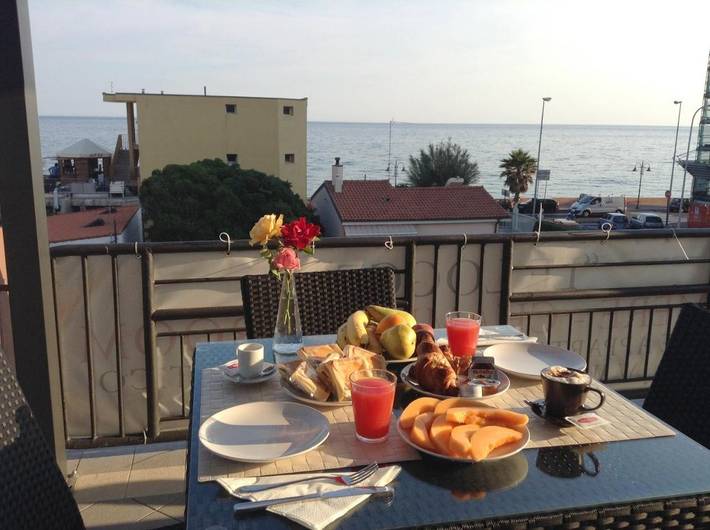 Chambre d’hôte pour 3 personnes, avec terrasse et jardin, animaux acceptés à Région de Vintimille - 3