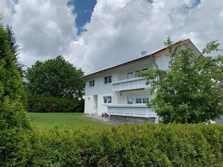 Ferienwohnung für 7 Personen, mit Balkon und Garten sowie Ausblick in Spiegelau