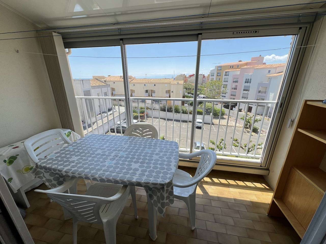 Ganzes Studio, Studio mit Kabine + Mezzanine für 4 Pers, Loggia, strandnah, privater Parkplatz in Cap d'Agde, Agde