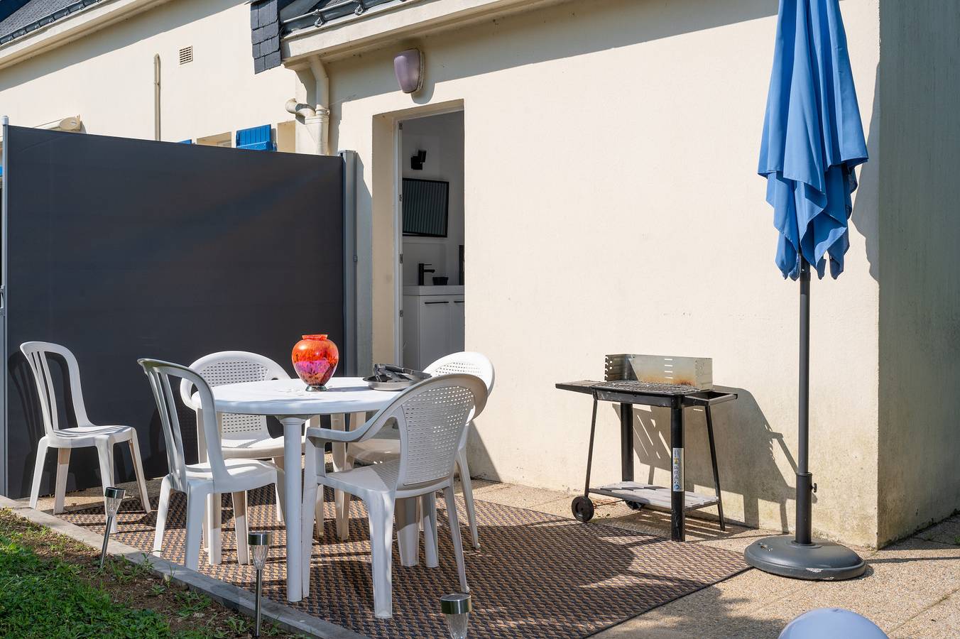 Appartement entier, 'Appartement Ker Glaz' avec terrasse privée et Wi-Fi in Damgan, Côte des Mégalithes