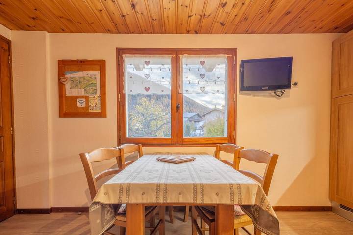 Gîte pour 2 personnes, avec jardin à Bramans - 4