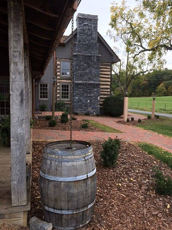 Bed&Breakfast in a 1795 Log Cabin on working farm, Honorable Jacob Swoope Suite in Augusta County
