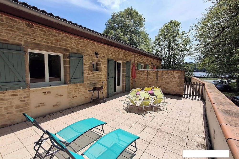 Apartamento entero, On the shores of Lac des Montagnés, 2-bedroom apartment in Mazamet, Región de Castres