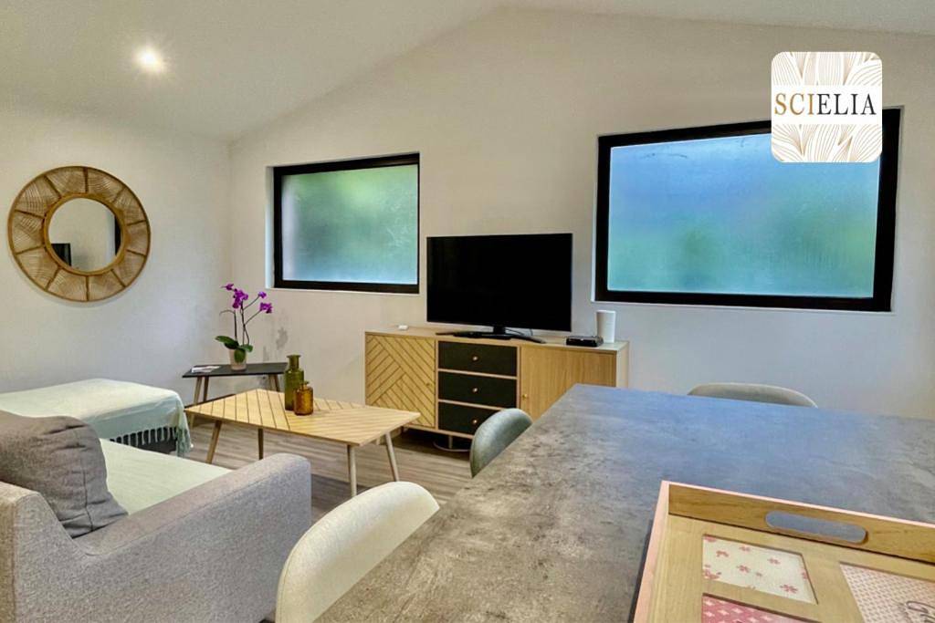 Appartement entier, One-Bedroom Apartment in Porto (Corse), Ota