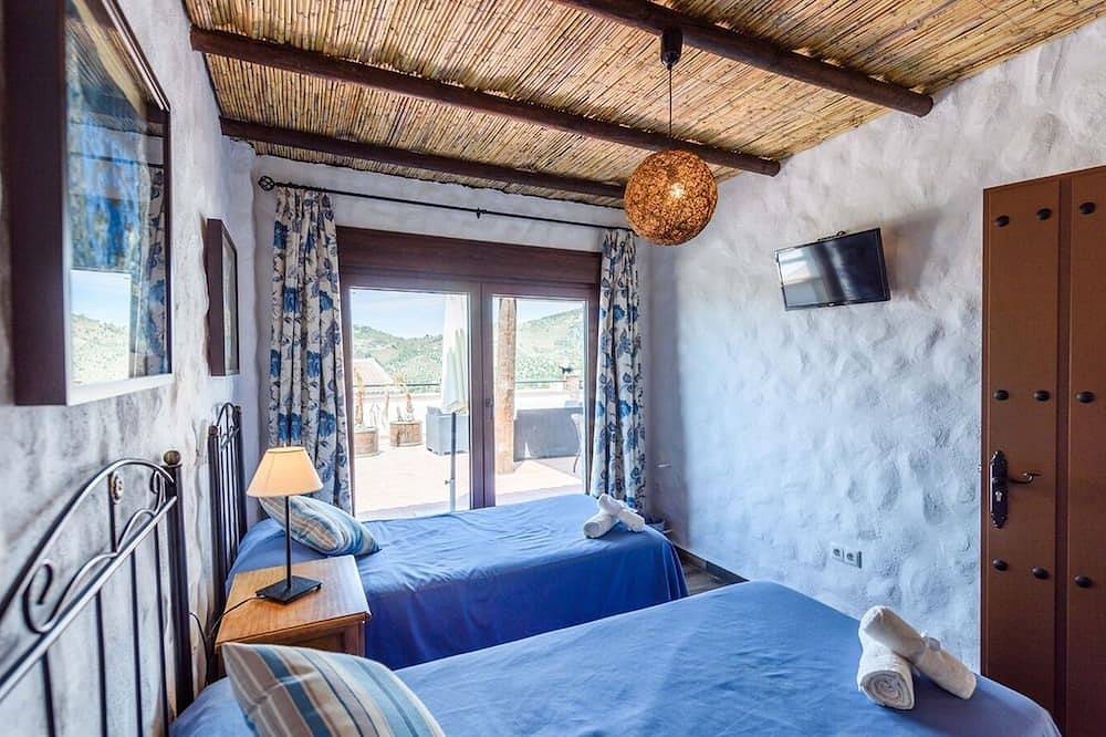 Villa Lucía de Canillas Canillas de Albaida by Ruralidays in Canillas de Albaida, Provincia de Málaga