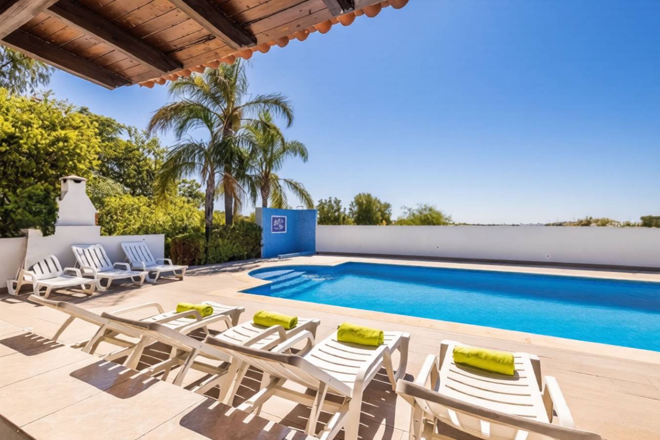 Novo Amanha in Moncarapacho, Parque Natural da Ria Formosa