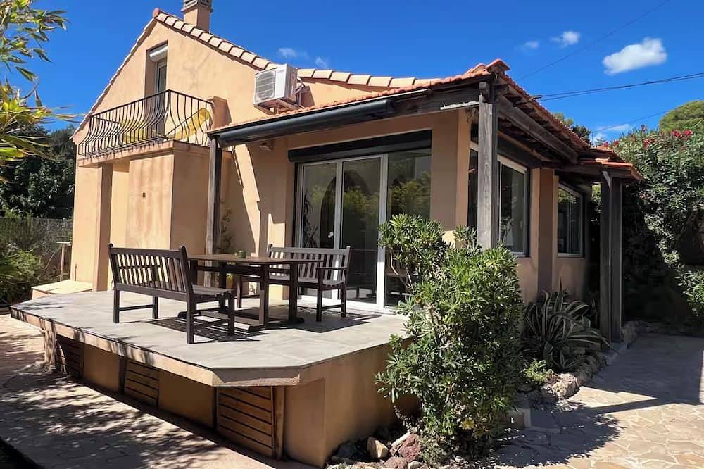Le petit paradis de Fabrégas : maison avec vue mer à 50m de la plage ☀️🌴 🏖️ in La Seyne-sur-Mer, Côte méditerranéenne (France)