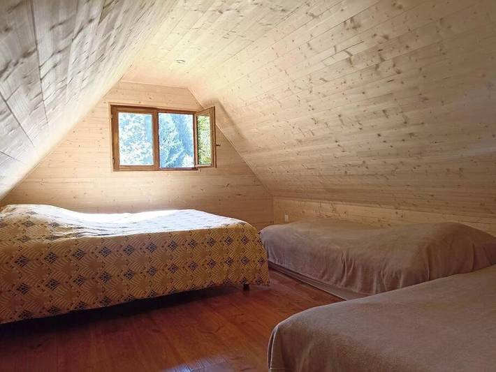 Gîte pour 5 personnes, avec Terrasse ainsi que Jardin et Vue à Marcillac-la-Croisille - 3