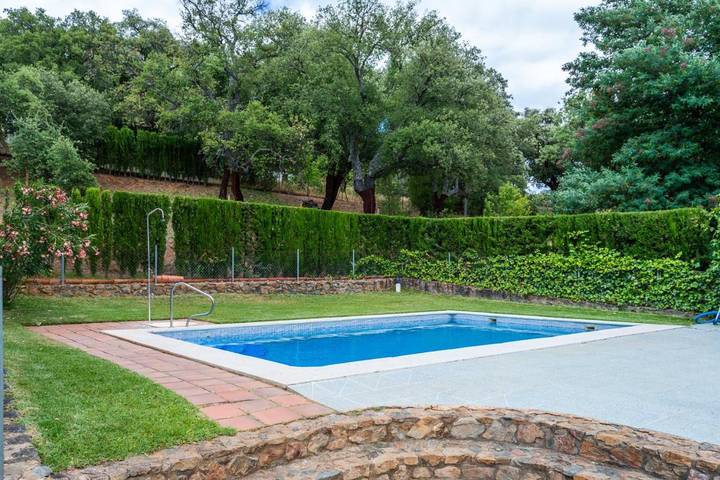Casa rural para 6 personas, con piscina además de vistas y jardín, Se admiten mascotas en Aracena - 3