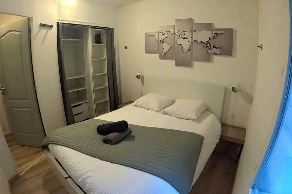 Ganze Wohnung, Studio \"A deux pas des thermes\" in the heart of Uriage park. in Saint-Martin-d'Uriage, Isère
