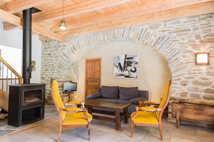 Location de vacances pour 5 personnes, avec Jardin à Le Bleymard