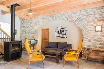Gîte pour 5 personnes, avec jardin à Le Bleymard