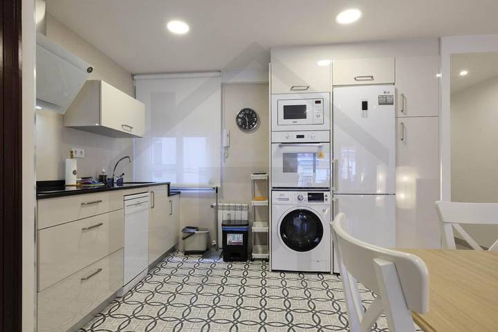 Apartamento de vacaciones para 4 personas, con terraza y vistas en Oviedo - 4