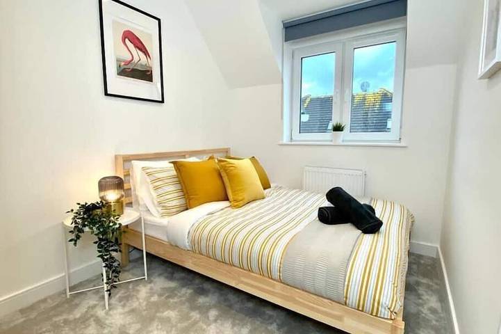 Beautiful New 3 bedroom house - garden & parking in Dorset