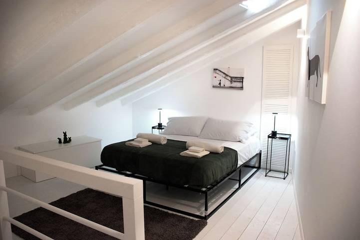 Entire apartment, Urban Chic Apartment offers all the comforts in the center of Agrigento. in Agrigento, Agrigento Province