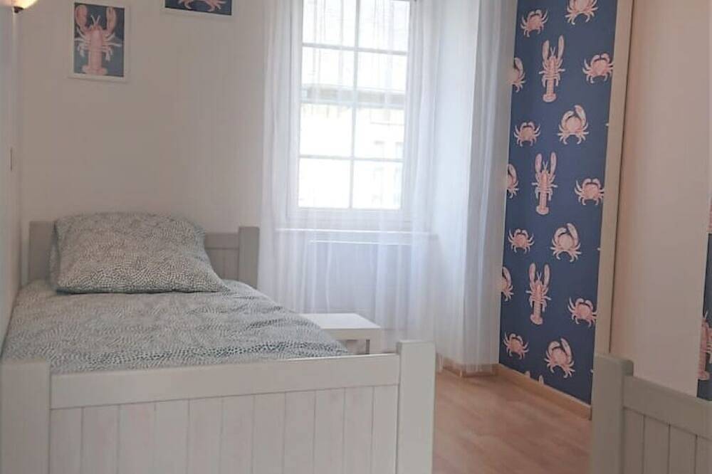 Renovated town house ideally located.  in Portrieux, Región de Guingamp